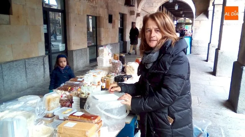 Una de las populares turroneras de La Alberca en los soportales de San Antonio, junto a la Plaza Mayor de Salamanca