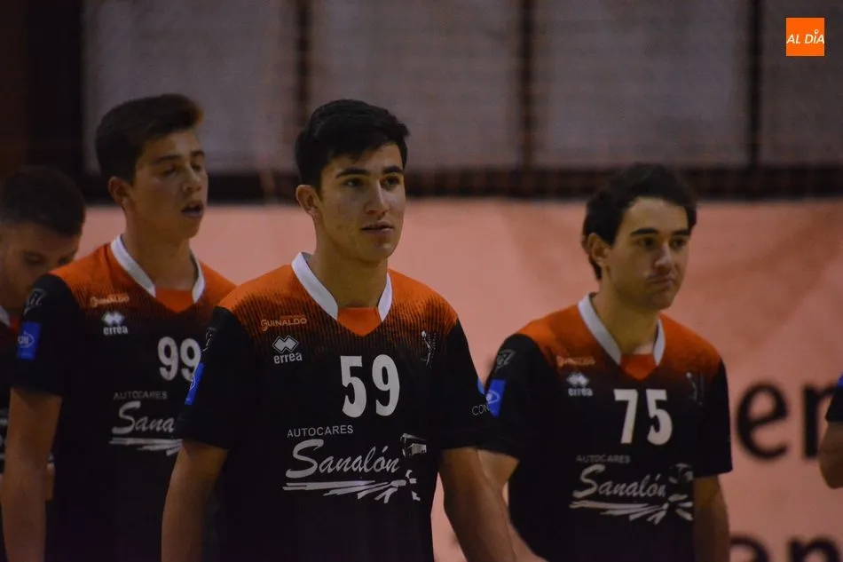 Un partido en casa del BM Salamanca