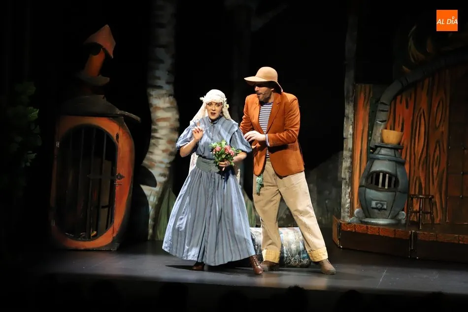 Foto 3 - El musical de Hansel y Gretel encandila al p&uacute;blico infantil con su divertido espect&aacute;culo