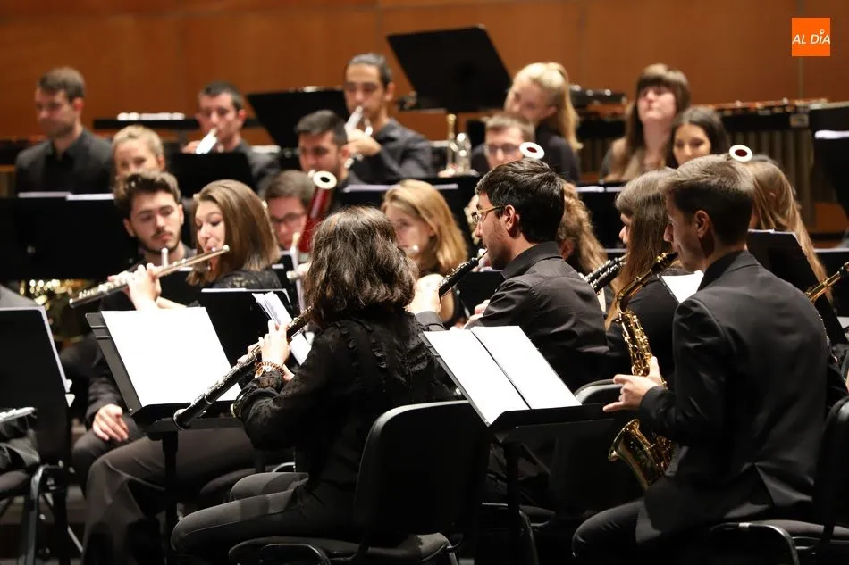 Foto 5 - La Banda Sinf&oacute;nica del Coscyl ofrece un concierto bajo la batuta del profesor Rub&eacute;n Prades