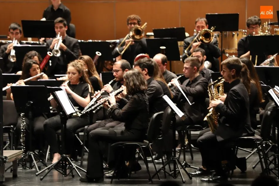 Foto 4 - La Banda Sinf&oacute;nica del Coscyl ofrece un concierto bajo la batuta del profesor Rub&eacute;n Prades