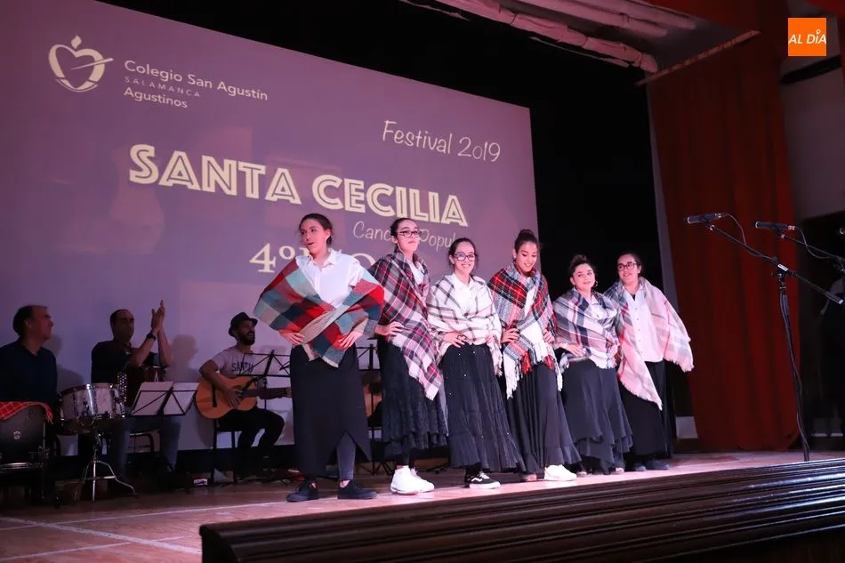 Foto 3 - El Colegio San Agust&iacute;n concluye su Semana de la M&uacute;sica con el Festival de la Canci&oacute;n Santa...