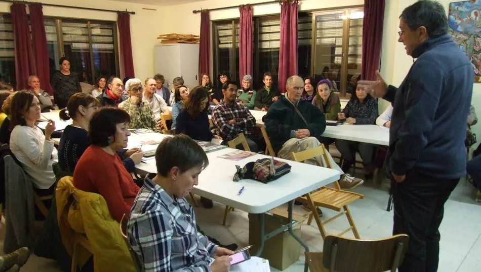 A este encuentro asistieron un centenar de personas procedentes de distintas comunidades autónomas