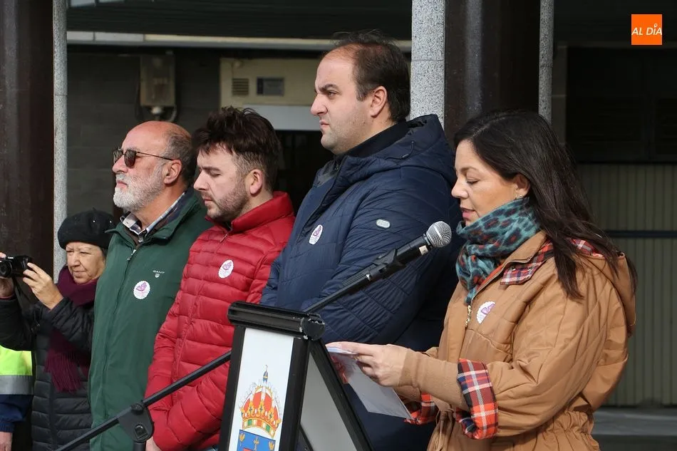 Foto 11 - Guijuelo clama contra la violencia de g&eacute;nero