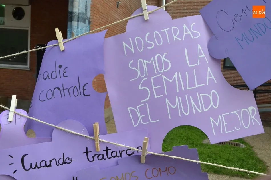 Foto 8 - El IES Fray Diego Tadeo construye un mundo libre de violencia de g&eacute;nero  
