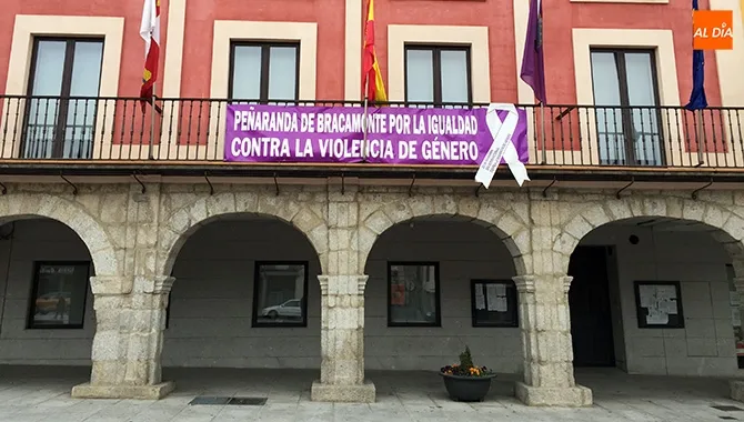 El Ayuntamiento se suma a la movilización contra la violencia de género