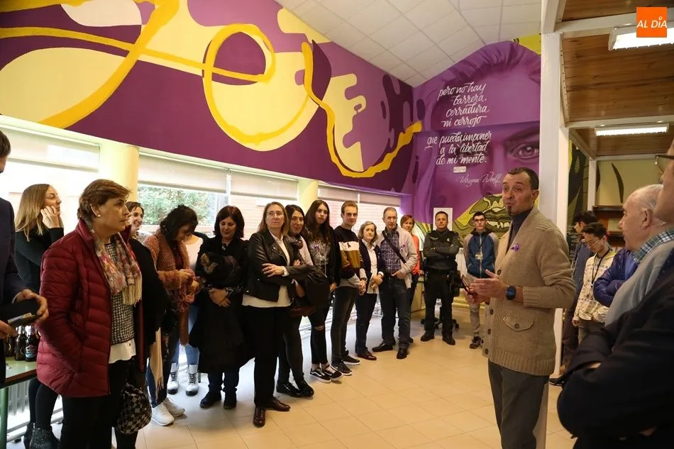 El director del IES Senara, José Antonio Sánchez, habla en la inauguración