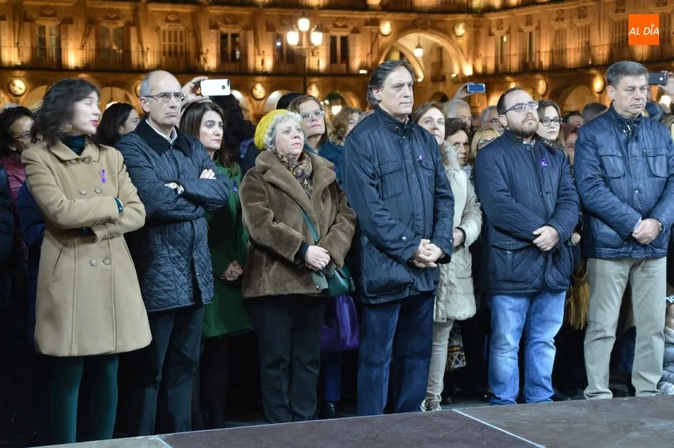 Foto 9 - Los salmantinos alzan la voz contra la violencia de g&eacute;nero  