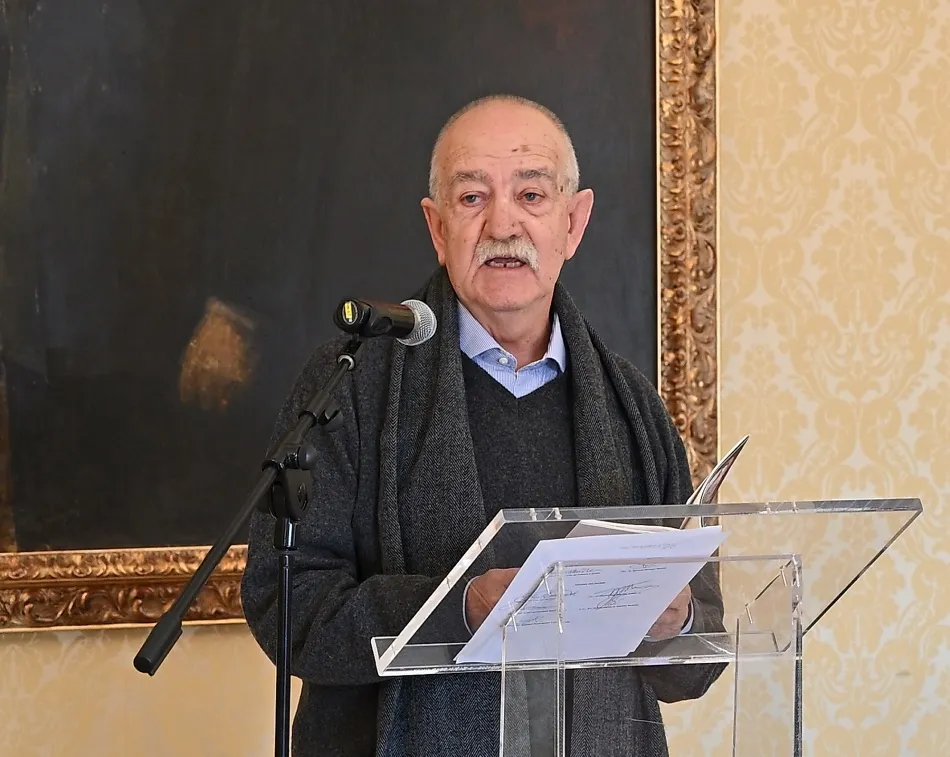 Foto 8 - Juli&aacute;n Granado y Tom&aacute;s Hern&aacute;ndez reciben los premios literarios 'Ciudad de Salamanca 2019'