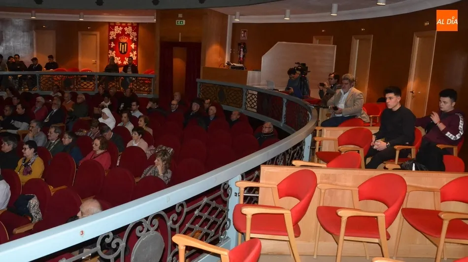Foto 5 - El Seminario &ldquo;llega a puerto tras una larga navegaci&oacute;n&rdquo; reflexionando sobre su pasado,...