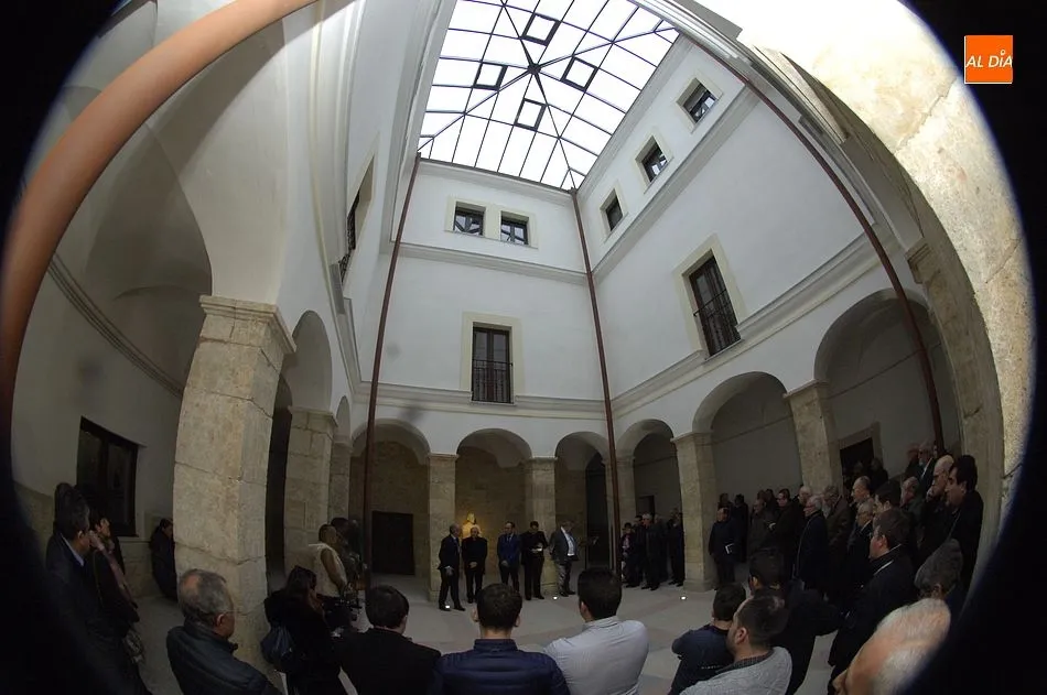 Foto 2 - El Seminario festeja sus 250 a&ntilde;os de vida inaugurando su nueva imagen interior  