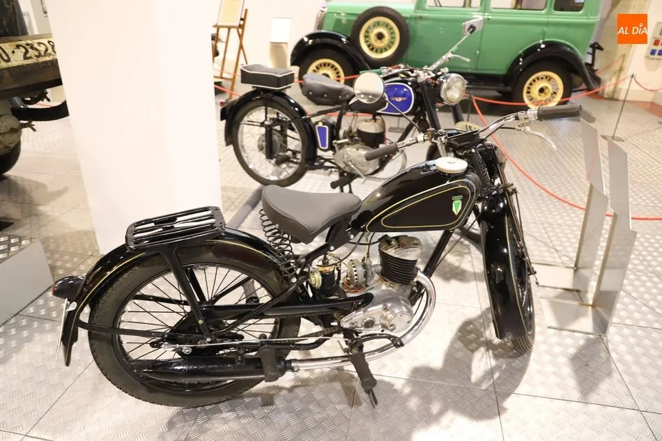 Foto 2 - El Museo de Automoci&oacute;n acoge una muestra con 16 veh&iacute;culos relacionados con la&nbsp;Guerra Civil  