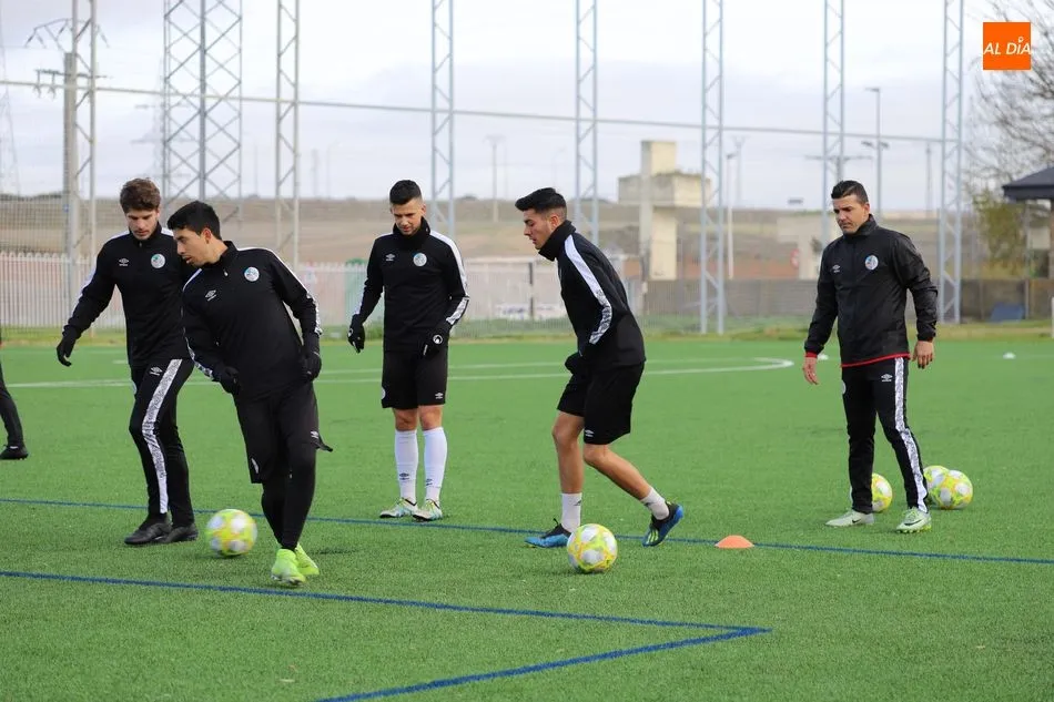 Foto 2 - El Salamanca UDS ya tiene a su ansiado Larraz&aacute;bal al mando