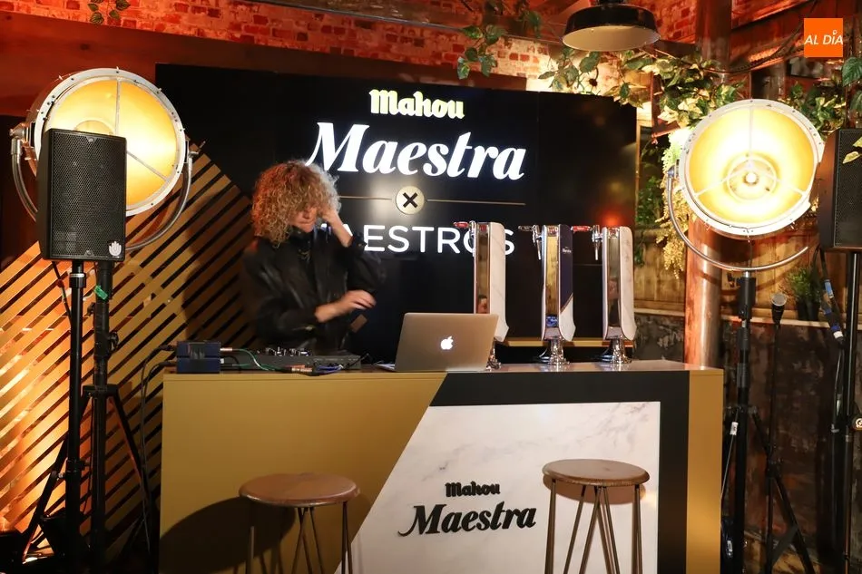 Foto 2 - Samanta Villar y Ana Morgade charlan sobre el papel de la mujer en la sociedad
