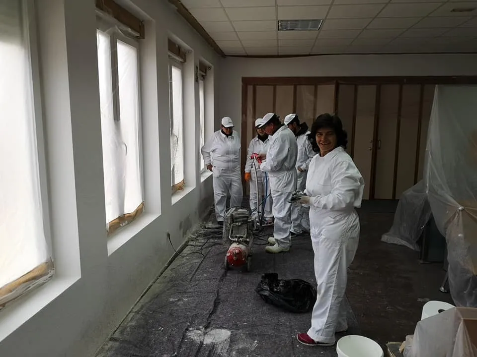 Foto 2 - Ocho desempleados de Villoria se forman en pintura industrial