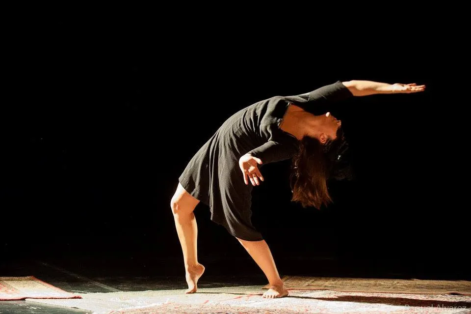 El otoño teatral se reiniciará el sábado con un espectáculo de danza-teatro tras casi un mes de ...