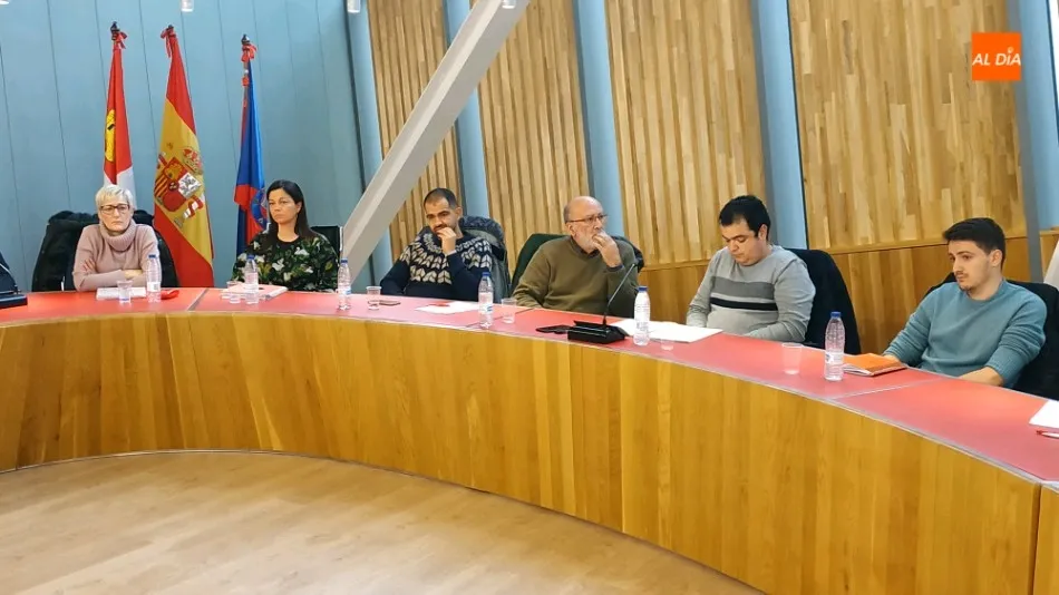 Foto 2 - El Ayuntamiento aprueba el convenio de los Bomberos con Diputaci&oacute;n