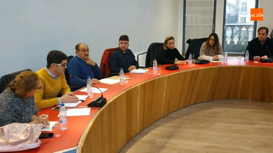 Foto 3 - El Ayuntamiento aprueba el convenio de los Bomberos con Diputaci&oacute;n