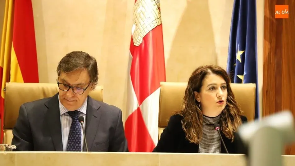 Intervención en el pleno de Victoria Bermejo, segunda teniente de alcalde. Foto de Lydia González