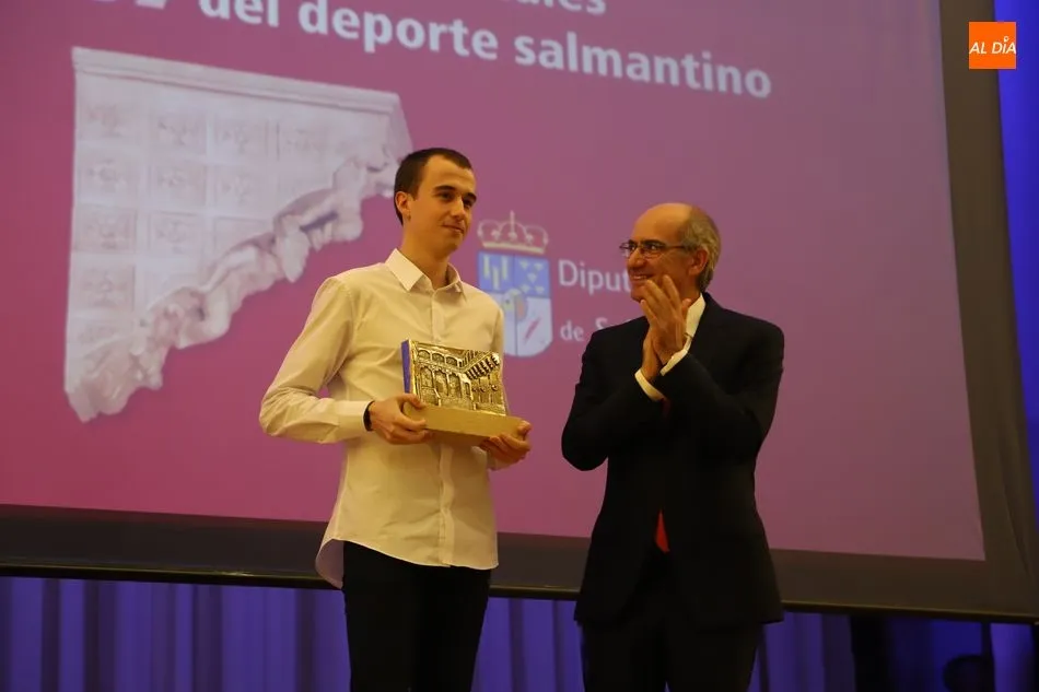 Foto 4 - &Aacute;lvaro de Arriba conquista la Salina de Oro en los&nbsp;57&ordm; Premios Anuales del Deporte Salmantino  