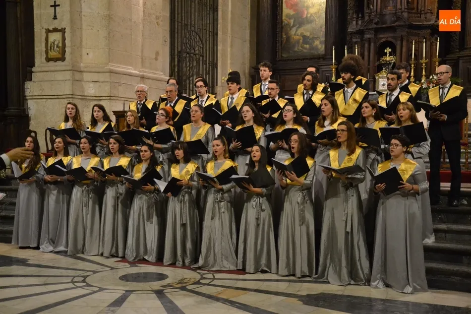 Brillante cierre del Congreso del Seminario con las voces del Coro Tomás Luis de Victoria  