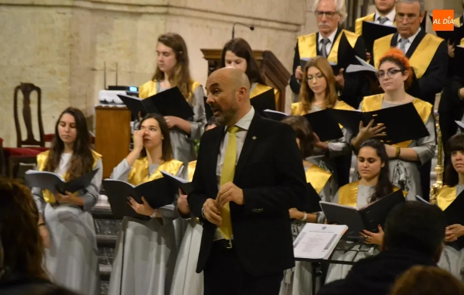Foto 6 - Brillante cierre del Congreso del Seminario con las voces del Coro Tom&aacute;s Luis de Victoria  