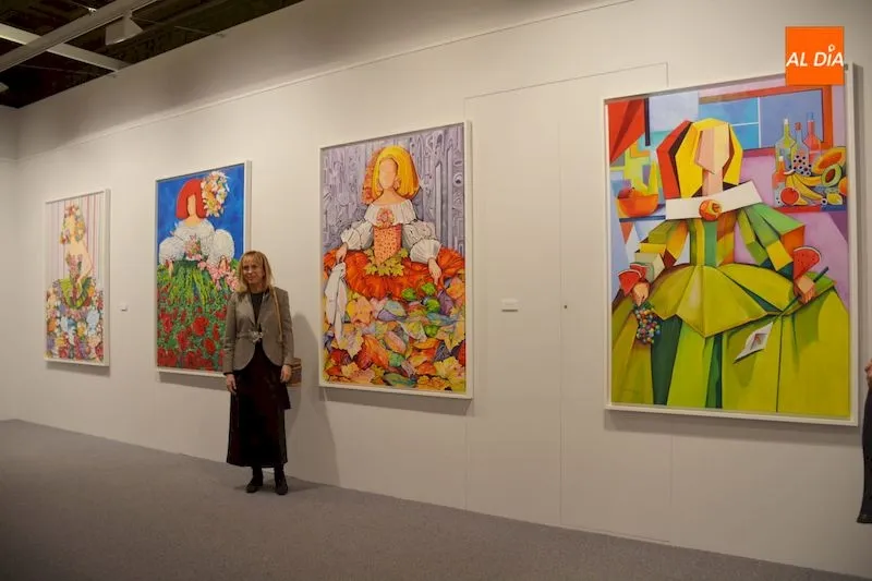 La artista Mayte Rodríguez durante la inauguración de la muestra / Lydia González