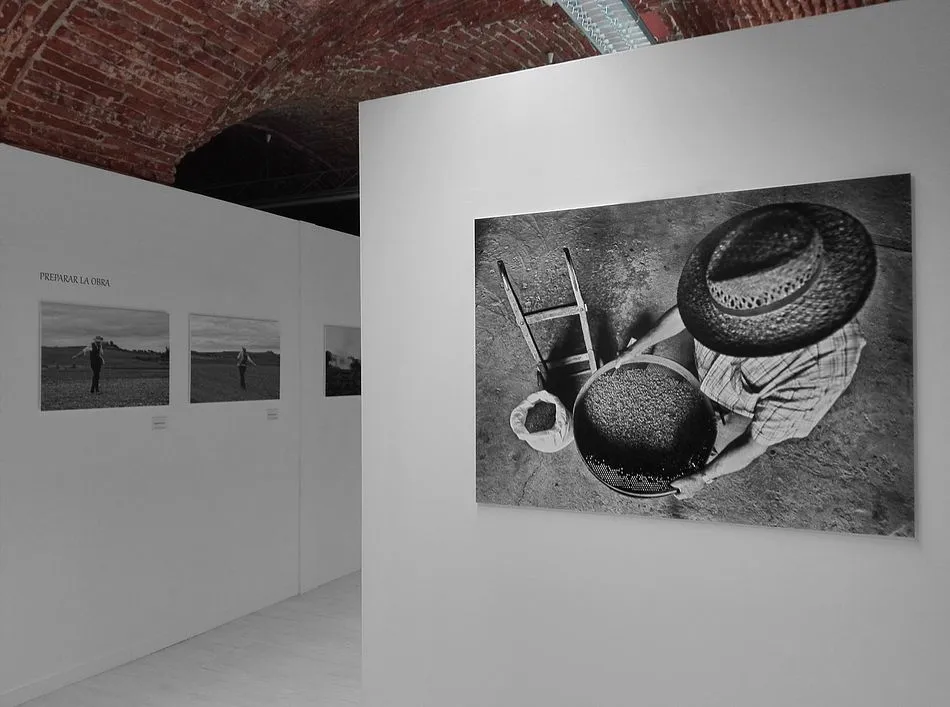 Foto 11 - &Aacute;ngel Centeno expone en el Museo del Comercio salmantino una muestra fotogr&aacute;fica sobre la...