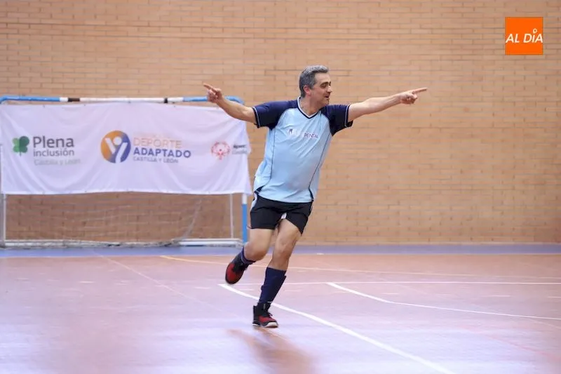 Celebración de un gol por parte de un jugador del torneo / Lydia González