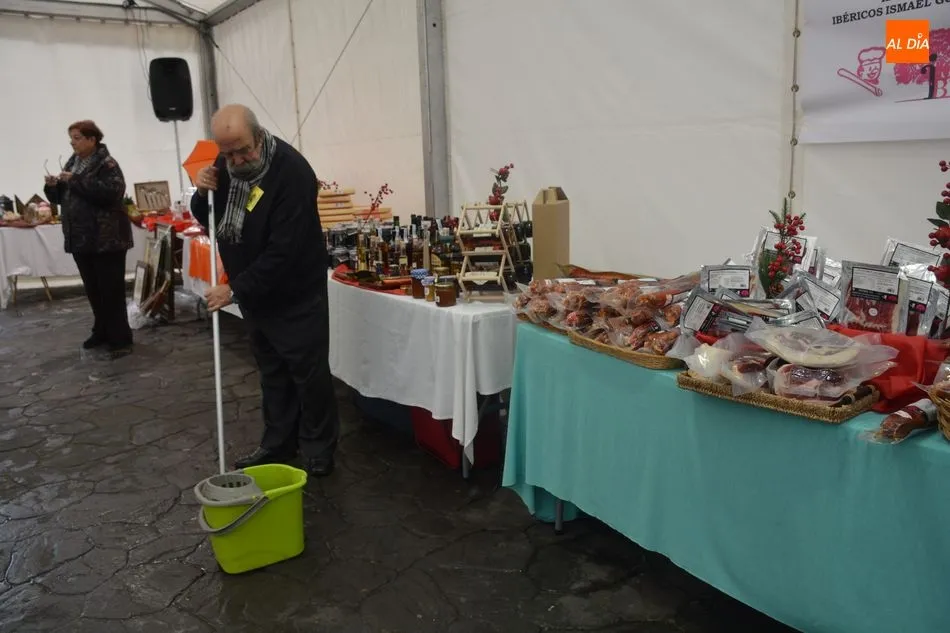 Foto 3 - El Rastrillo del Comedor de los Pobres, solidaridad con los m&aacute;s necesitados