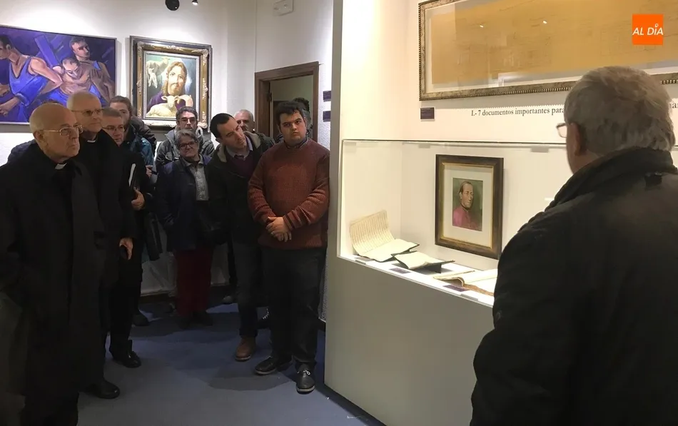 Foto 3 - La exposici&oacute;n &lsquo;Gracias. 7.000 historias y m&aacute;s&rsquo; queda para la posteridad con la edici&oacute;n de un ...