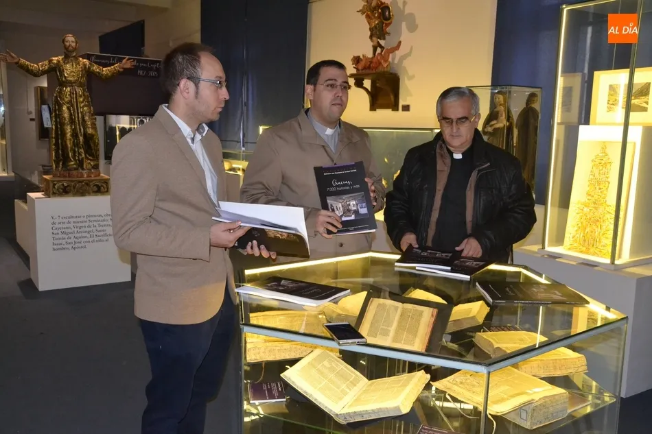 Foto 2 - La exposici&oacute;n &lsquo;Gracias. 7.000 historias y m&aacute;s&rsquo; queda para la posteridad con la edici&oacute;n de un ...