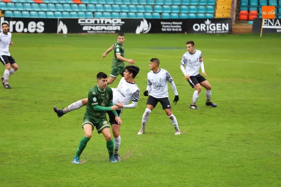 Foto 8 - Un mermado Salamanca UDS &lsquo;B&rsquo; sale goleado a manos del Astorga de un Helm&aacute;ntico irreconocible...