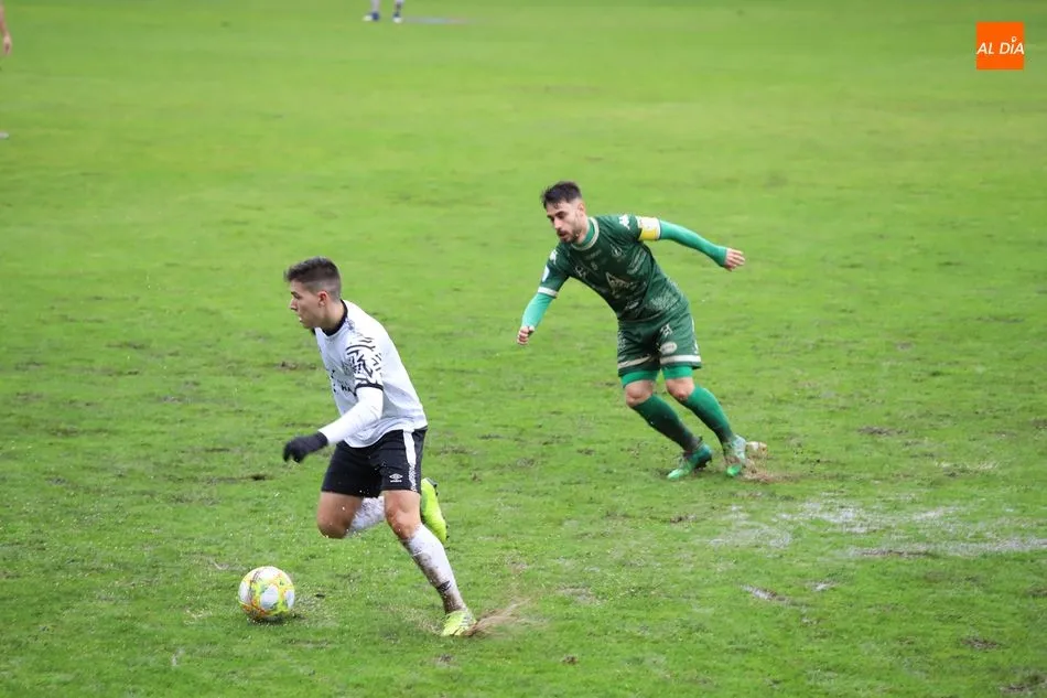 Foto 3 - Un mermado Salamanca UDS &lsquo;B&rsquo; sale goleado a manos del Astorga de un Helm&aacute;ntico irreconocible...