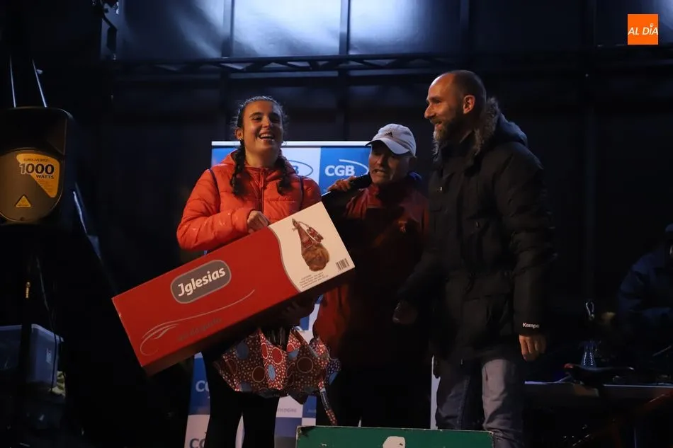 Foto 3 - &Aacute;lvaro Gil y Ver&oacute;nica S&aacute;nchez se llevan la&nbsp;IV San Silvestre Universitaria Solidaria-We are...
