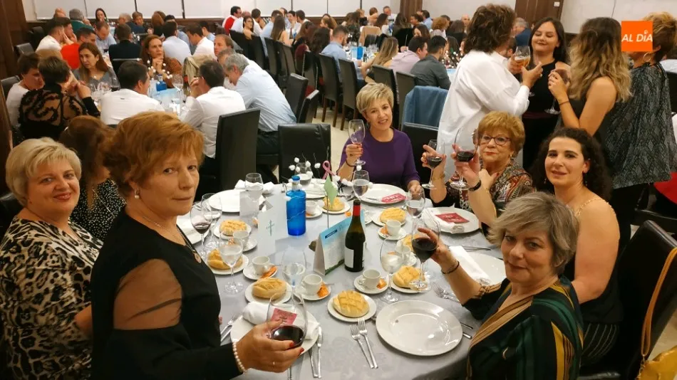 Foto 6 - Guijuelo vive su segunda cena ben&eacute;fica contra el c&aacute;ncer