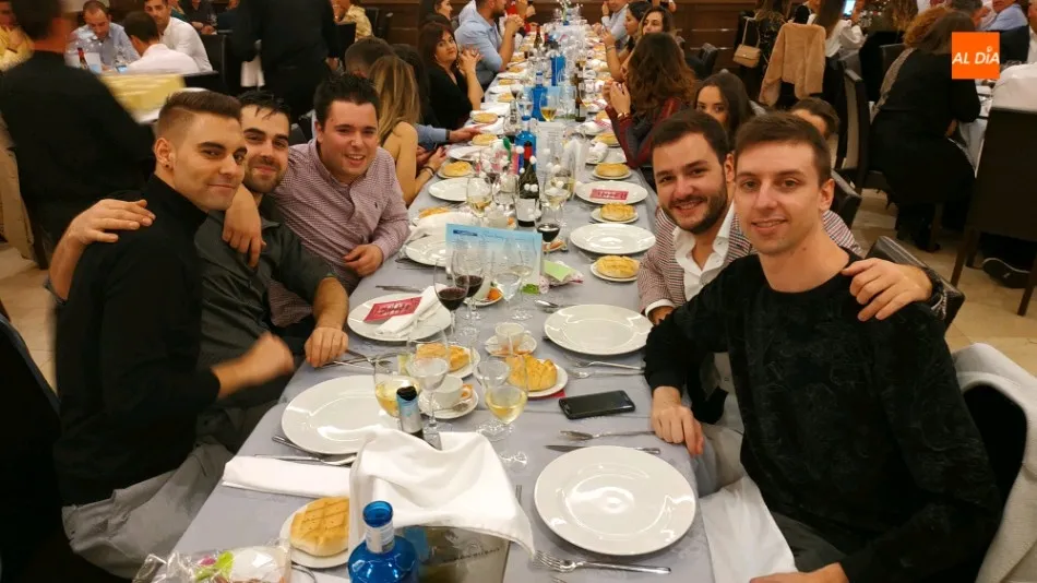 Foto 3 - Guijuelo vive su segunda cena ben&eacute;fica contra el c&aacute;ncer