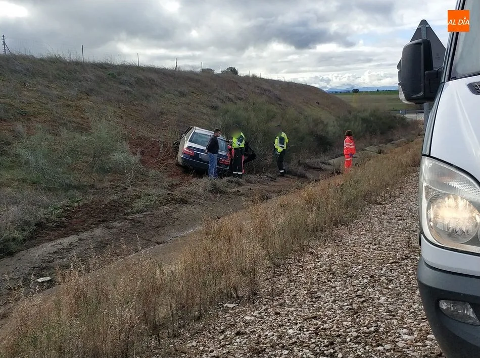 Foto 3 - Un conductor kamikaze circula varios kil&oacute;metros por la A-62 y provoca al menos un accidente