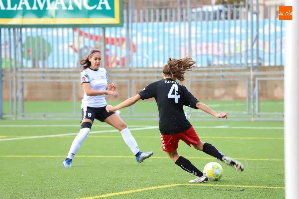 Foto 11 - Importante victoria del Salamanca UDS Femenino en su duelo directo frente al Torrelodones (4-2)