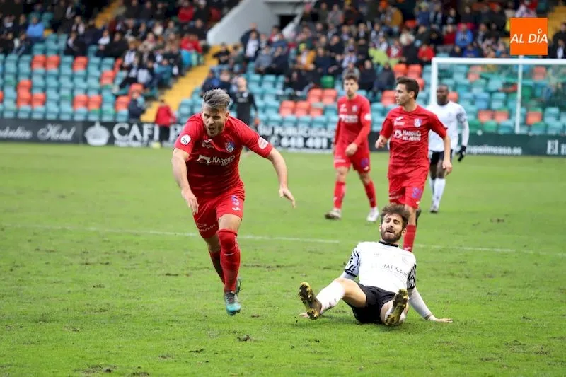 Acción del choque entre el Salamanca UDS y el Calahorra / Lydia González