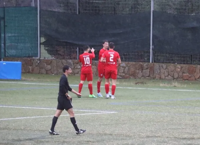 Los jugadores del Santa Marta celebran un gol ante La Granja / UD Santa Marta