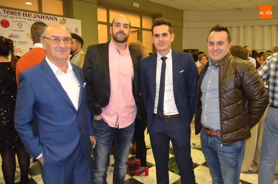 Foto 2 - Cena de gala para entregar los premios de los Amigos de la Plaza de Toros de B&eacute;jar