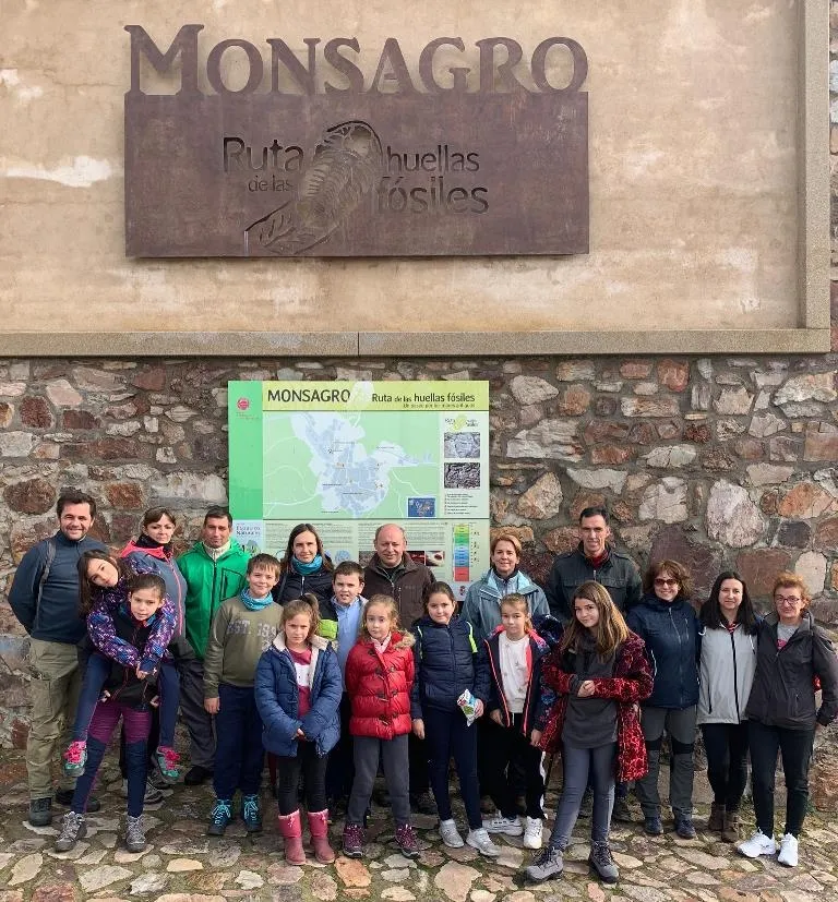 Foto 4 - Medio centenar de personas disfruta de Monsagro de la mano de la AMPA del Colegio Mir&oacute;briga  