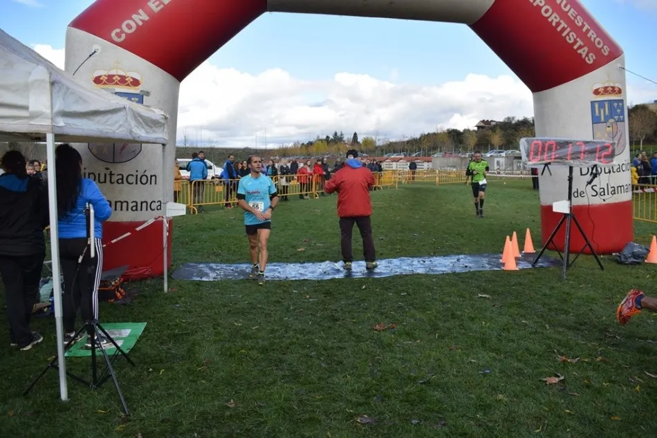Foto 4 - Javier Rom&aacute;n y Raquel Regatos ganan el Cross Popular de Carbajosa de la Sagrada