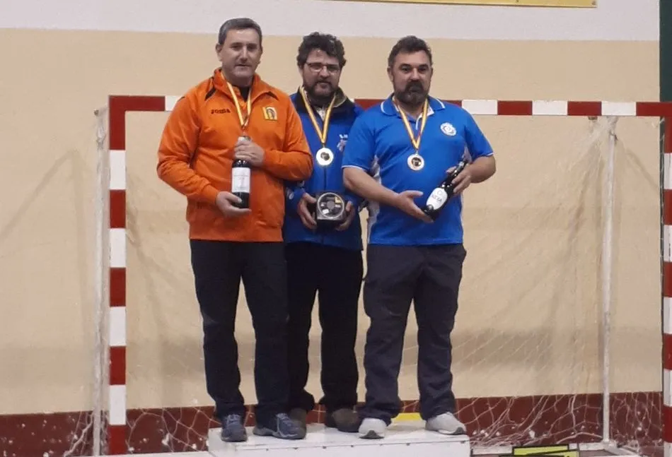 Foto 4 - Dos miembros de ArcoMir&oacute;briga firman doble podio en Salamanca  