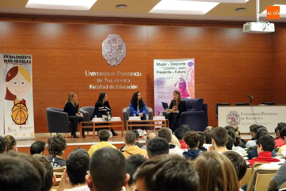Mujer y deporte, a debate en la Universidad Pontificia de Salamanca