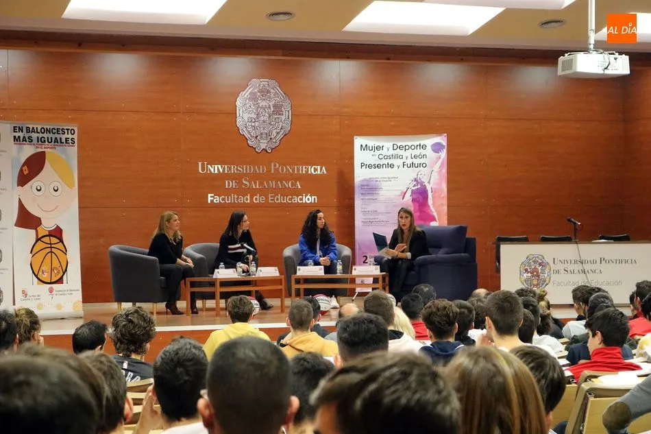 Foto 6 - Mujer y deporte, a debate en la Universidad Pontificia de Salamanca