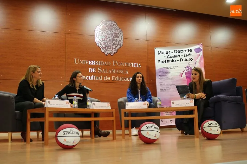 Foto 3 - Mujer y deporte, a debate en la Universidad Pontificia de Salamanca