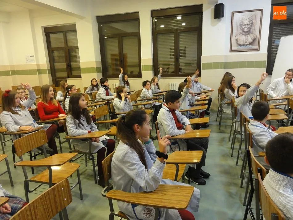 Foto 5 - Los alumnos aprenden a reciclar con el taller &lsquo;Otro final es posible&rsquo;