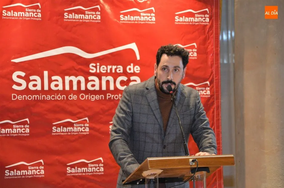 Foto 11 - La DOP Sierra de Salamanca presenta sus vinos en el Casino  